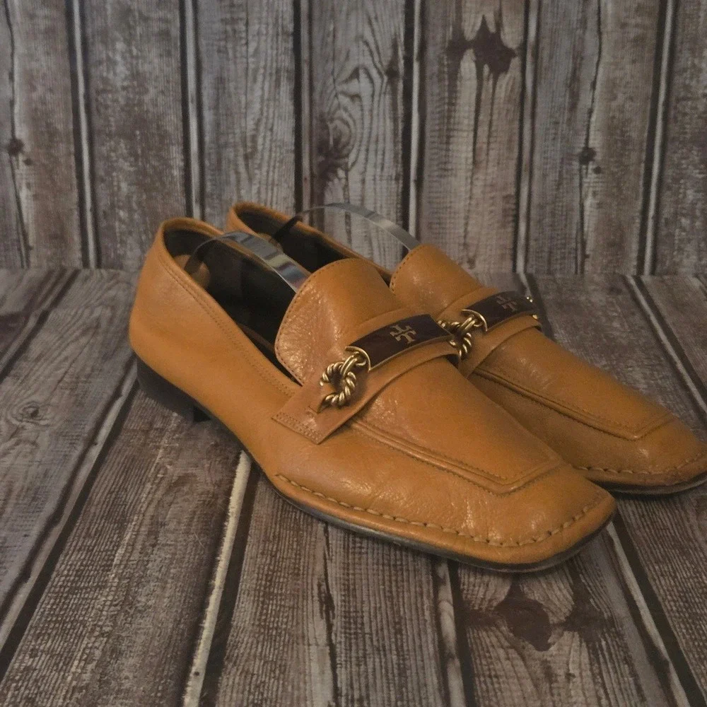 Tory Burch good scuff